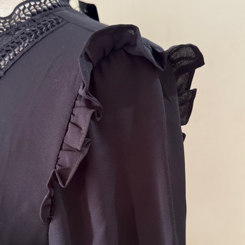 Nasty Gal Black Lace-Inset Peplum Long Sleeve Top - Picture 4 of 7